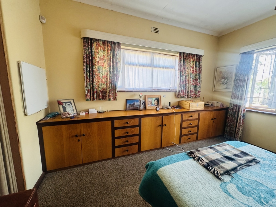 To Let 4 Bedroom Property for Rent in Van Der Stel Western Cape